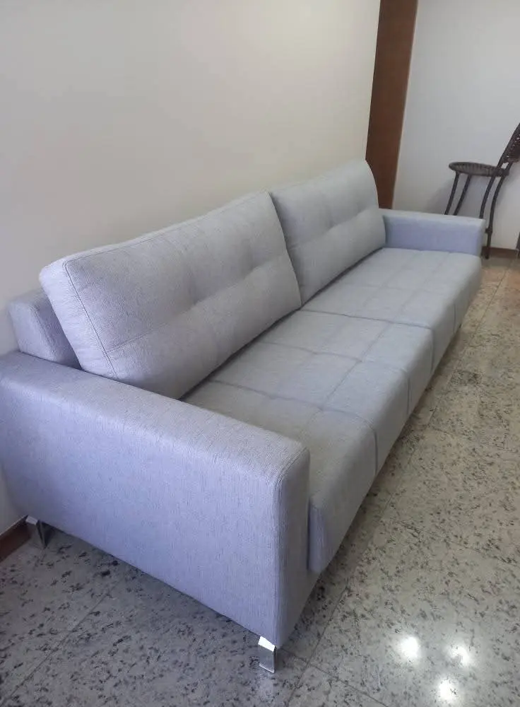 Sofá retrátil e reclinável bege sob medida em Brasília DF